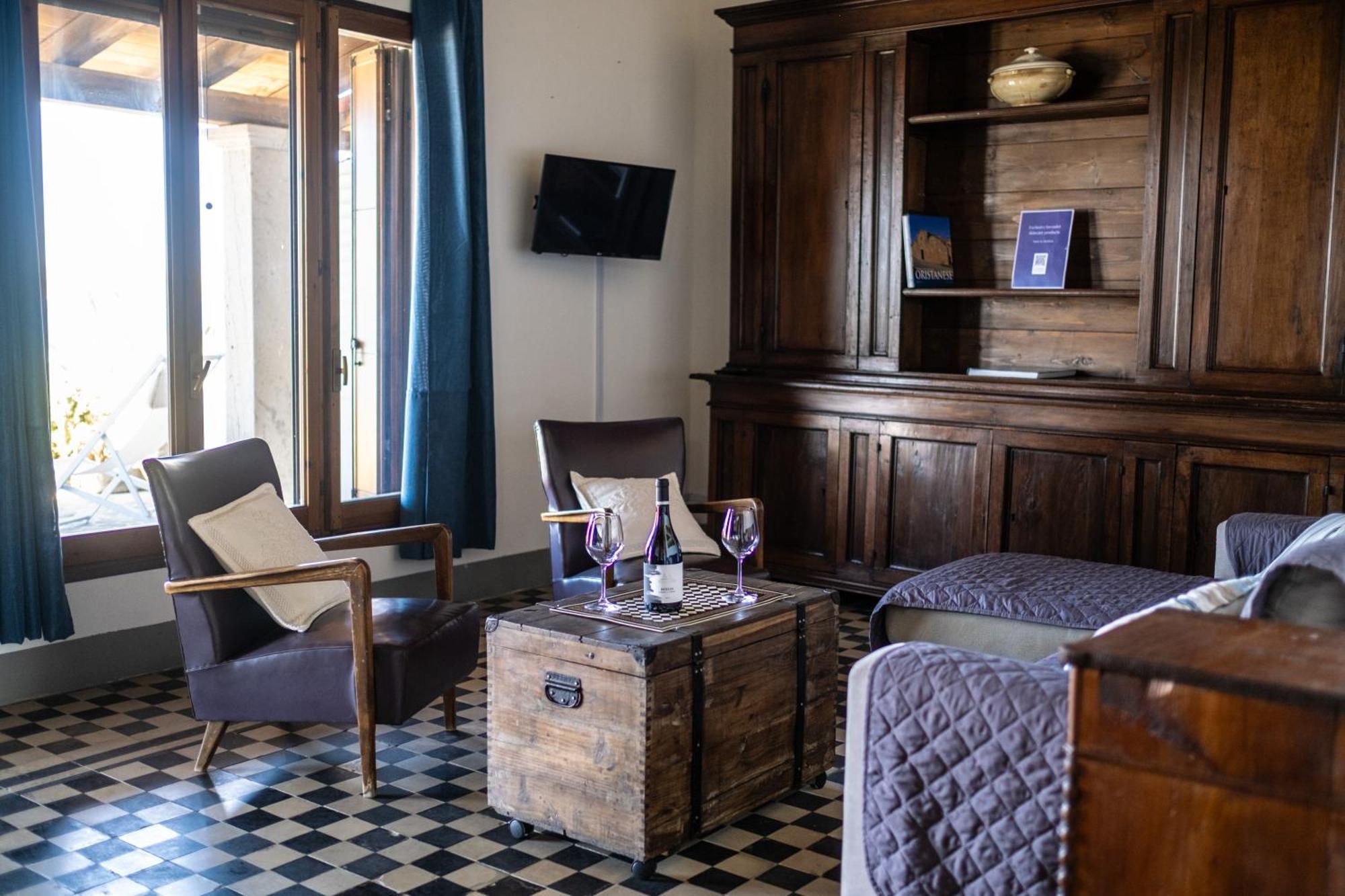 Casa Sul Mare A Putzu Idu - Grazie Di Esistere Villa Luaran gambar