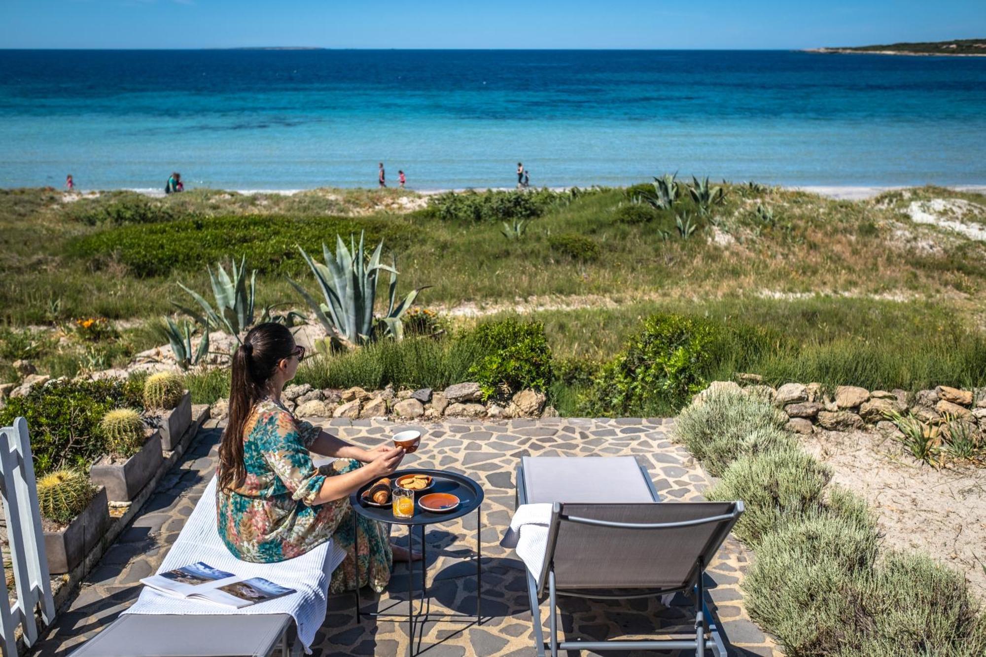 Casa Sul Mare A Putzu Idu - Grazie Di Esistere Villa Luaran gambar